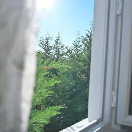 Kapali 13 Bed & Breakfast *