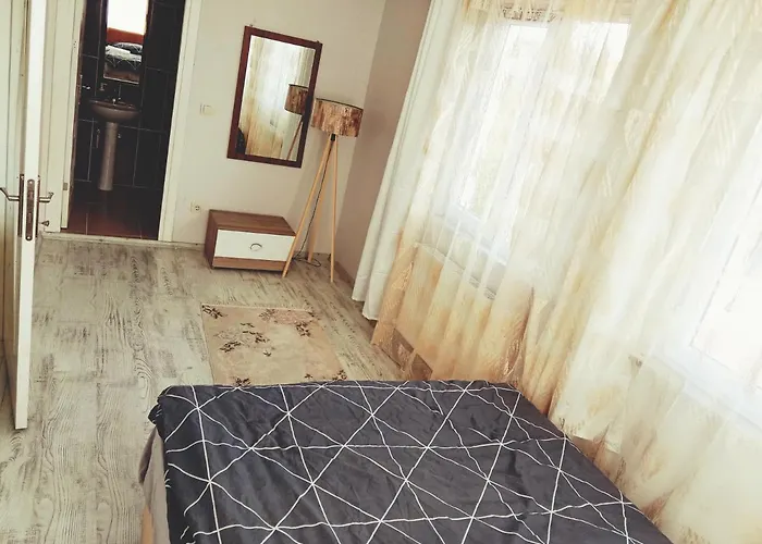 Orman icinde villada oda 1 Oda ve Kahvaltı