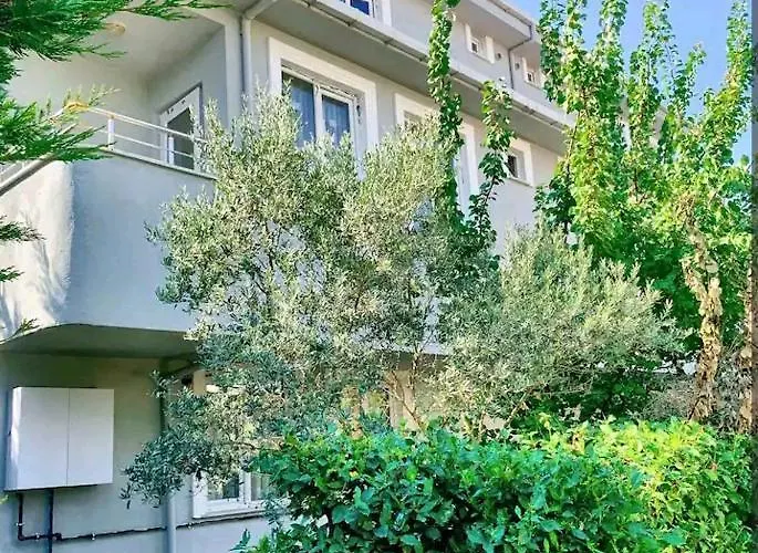 Orman icinde villada oda 1 *